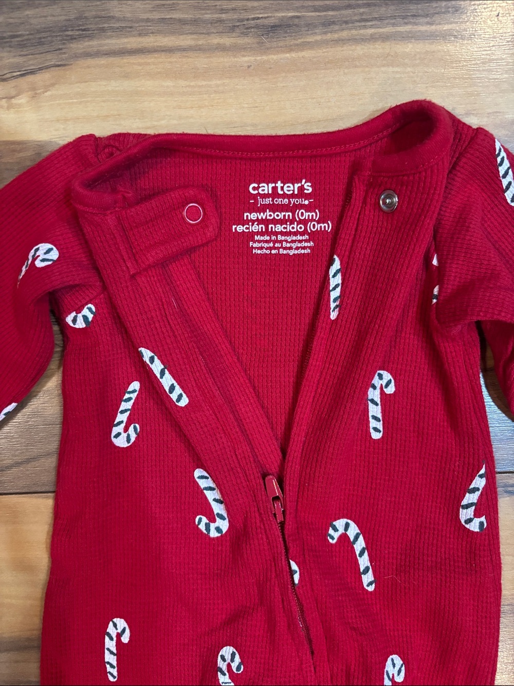 ☀️4/$12 bundle☀️ Carter’s Red Candy Cane One-Piece Footed Pajamas - Picture 2 of 3